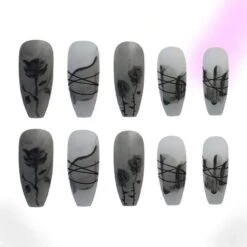 Love's Sorrow Fashion Nails