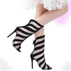 Voguish Superstar Ankle Boots 12 Voguish Superstar Ankle Boots -Gothic Clothing Store 0 7b8f2f3c a9a2 4bb6 8a5f c3e08ef8936b