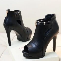 Lock 'N Key Heels 31 Lock 'N Key Heels -Gothic Clothing Store 11 3b334302 84f8 42b1 8e9e bc301794b4af