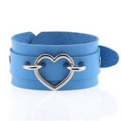 Gothic Locked Heart Bracelet -Gothic Clothing Store 11 830d132b 7dc3 4676 8e1b b5a16bfcf33a