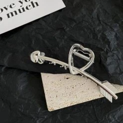 Punk Metal Hair Claw Clip -Gothic Clothing Store 17 c34e7cf8 a2f1 47ce bd5c 6983ba3445c3