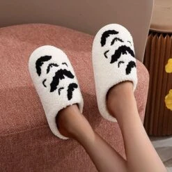 Spooky Bat Pattern Plush House Slippers -Gothic Clothing Store 2 12430bd4 8218 43bf a22f 941bd5ee1b02