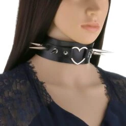 Long Spike Heart Choker Necklace -Gothic Clothing Store 2 1d6cef3d 4730 4ead 9d85 c882f85bac4f
