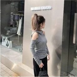 Exposée Cold Shoulder Hoodie -Gothic Clothing Store 3 a1800ce9 6a5d 47df 8cf1 baa42ecd542d