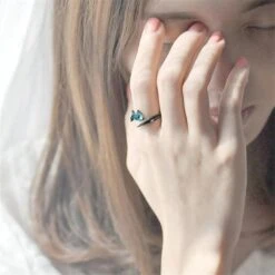 Rose & Pearl Thorn Rings -Gothic Clothing Store 4 2d75a5ab 27ed 4de4 beae d516aeca64ab