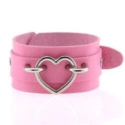 Gothic Locked Heart Bracelet -Gothic Clothing Store 4 500336cc 7a17 49eb b65c 489b8675d1be