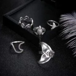 Gothic Wave Ring -Gothic Clothing Store 4ring