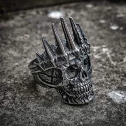Kings Skull Ring -Gothic Clothing Store 5 3aeb3944 94c0 42bf 8d2b 899a74213cc9