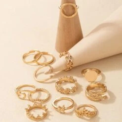 Thalassophile Vintage Geometric Ring Set -Gothic Clothing Store 5 3f075c65 1eb1 4b0b 9792 1ccb5a84450d