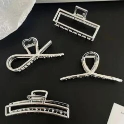 Punk Metal Hair Claw Clip -Gothic Clothing Store 5 b165d19a b319 4ac3 8632 01f2e462f687