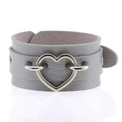 Gothic Locked Heart Bracelet -Gothic Clothing Store 9 4c89a3c9 79af 41e3 aa9e 2b7ac873cd8f