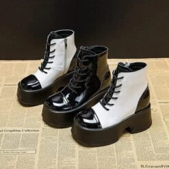 Julie Platform Saddle Shoes -Gothic Clothing Store 9 f56054dc 20c9 47d4 8e20 b7c462fdf043