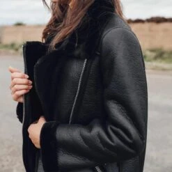 Abysmal Leather Goth Jacket -Gothic Clothing Store Abrigo de piel de invierno para mujer Chaqueta corta de piel de cordero negra para mujer.jpg Q90.jpg 2