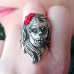 Catrina Muertos Skull Ring