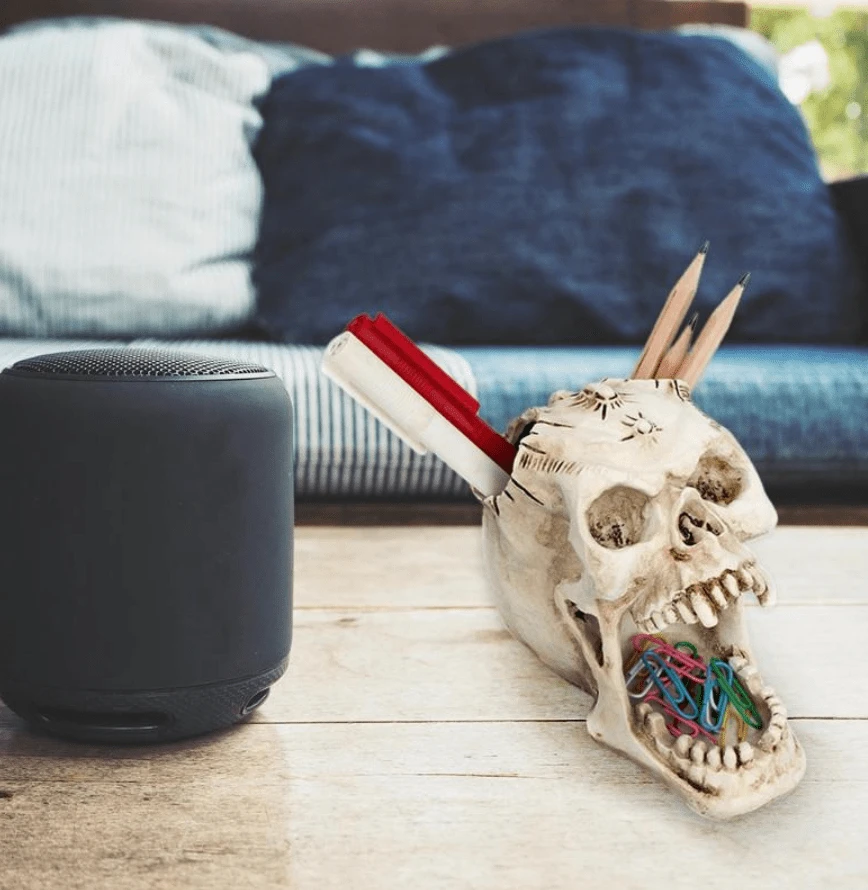 Regin Resin Skull Holder 2 Regin Resin Skull Holder - Image 2