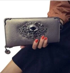 Metal Skull Pattern Leather Long Wallet -Gothic Clothing Store Screenshot 18 862f46a6 d0b5 4ddc be74 b498108a5f3d