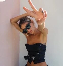 Ebony Gothic Crop Top -Gothic Clothing Store Screenshot 23 94cdbc49 b740 4fba a8f4 ba11d7fde1e5