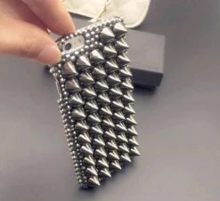 Metal Spiked Studded Phone Case - Samsung -Gothic Clothing Store Screenshot 31 f8da0fe5 2b08 4f68 ba8b 46c76d85c2b5