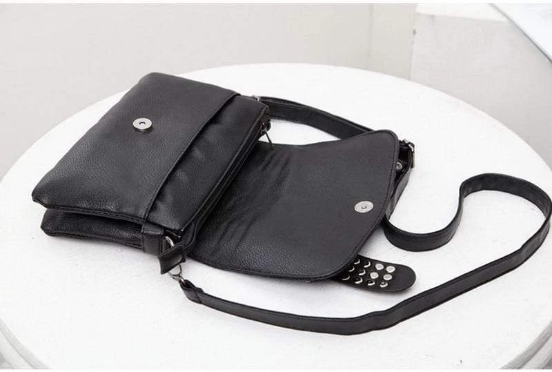 Punk Metal Skull Bag 8 Punk Metal Skull Bag - Image 8