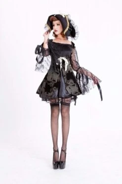 Caribbean Pirate Warrior Costume (Womens) -Gothic Clothing Store pirate 2