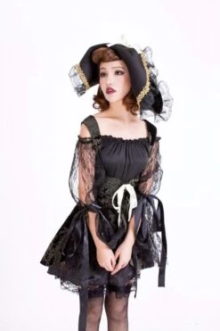 Caribbean Pirate Warrior Costume (Womens) -Gothic Clothing Store pirate 4