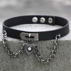 Chained Lock Heart Choker 22 Chained Lock Heart Choker -Gothic Clothing Store product image 205987730