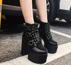 Gothic Harness Boots -Gothic Clothing Store snip 20181008165853